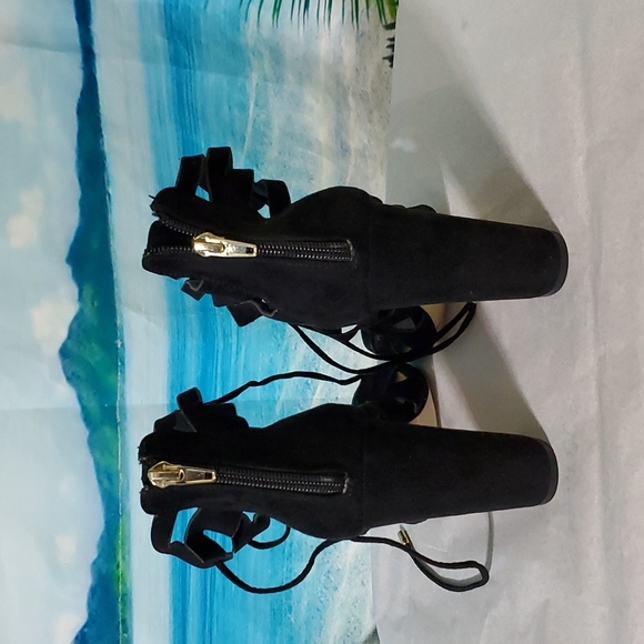 CHARLOTTE Russe lace up chunky heels w/Zipper in back .size 8 - Picture 4 of 6